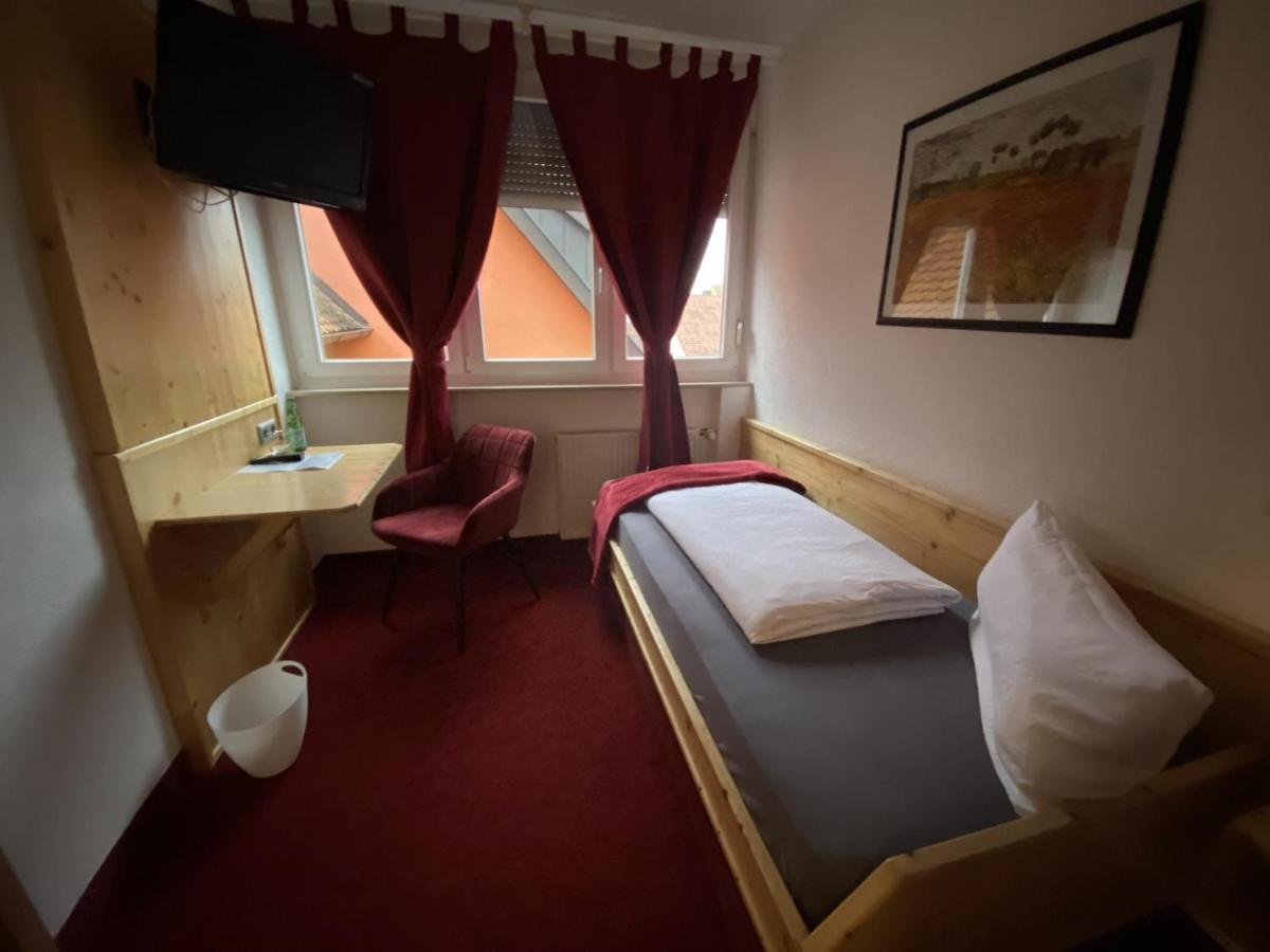 Hotel Wilder Mann Фойхтванген Екстериор снимка