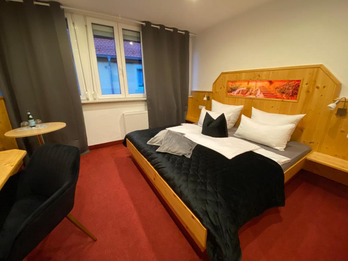 Hotel Wilder Mann Фойхтванген Екстериор снимка