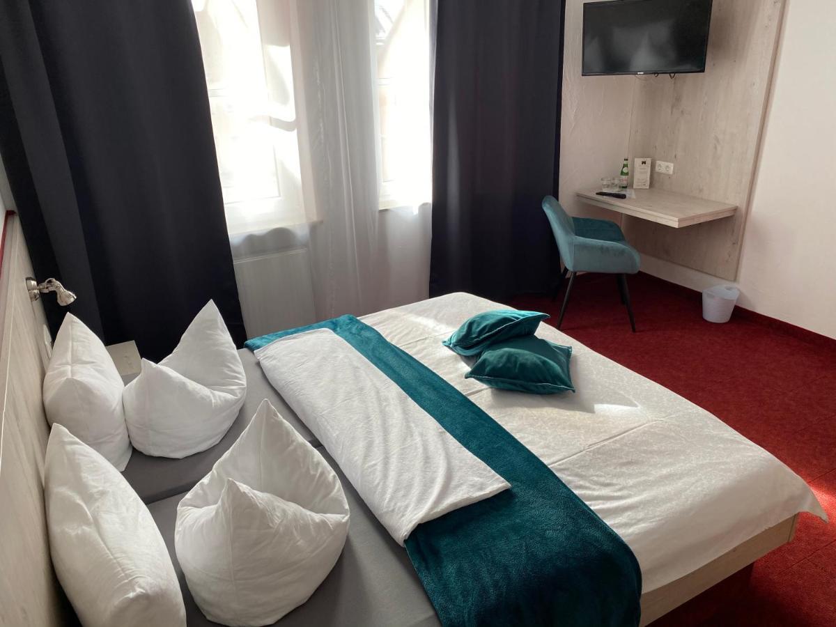 Hotel Wilder Mann Фойхтванген Екстериор снимка